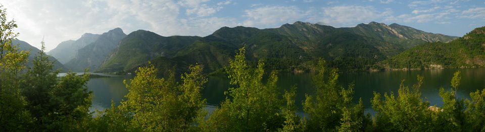 Lago di Koman - Guida Completa, Escursioni e Viaggio in Traghetto